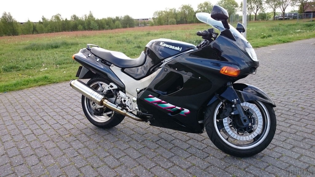 Отзыв про мотоцикл Kawasaki ZZR1100