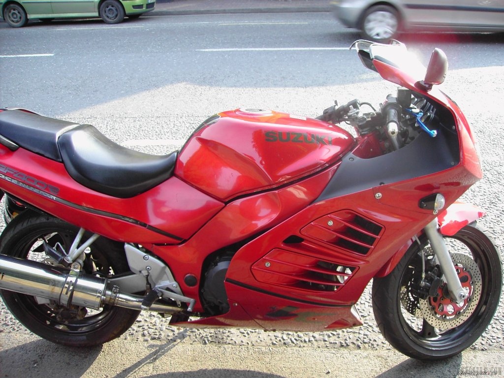 Отзыв про мотоцикл Suzuki RF400