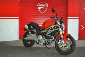 Ducati Monster 696 Anniversary