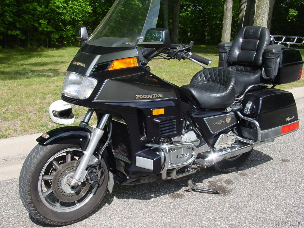 Отзыв про мотоцикл Honda GL1200A