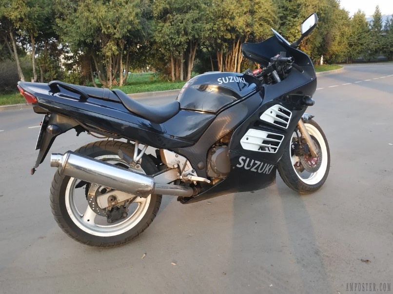 Отзыв про мотоцикл Suzuki RF 400