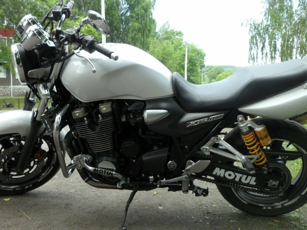 Отзыв владельца о мотоцикле Yamaha XJR 1300