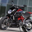 Отзыв про мотоцикл Ducati Diavel Carbon 2011