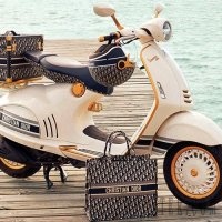 Vespa 946 Christian Dior: модный скутер с отличными характеристиками;
