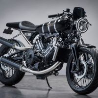 Ретро мотоцикл Brough Superior SS100