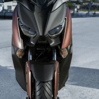 Yamaha представила новый скутер класса макси X-MAX 300