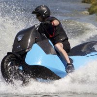 Gibbs Biski – новейший скутер, который покорил сразу две стихии: землю и воду