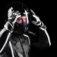 Мотоциклистов хотят заставить ездить со специальными светоотражающими элементами на одежде