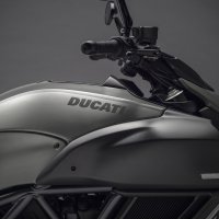 Компания Ducati приоткрыла занавес над новым мотоциклом Diavel S2019