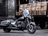 Компания «Indian Motorcycle» представила новую ограниченную серию мотоциклов «Jack Daniel’s»
