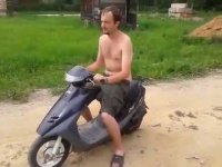 Резвый скутер / Fast scooter
