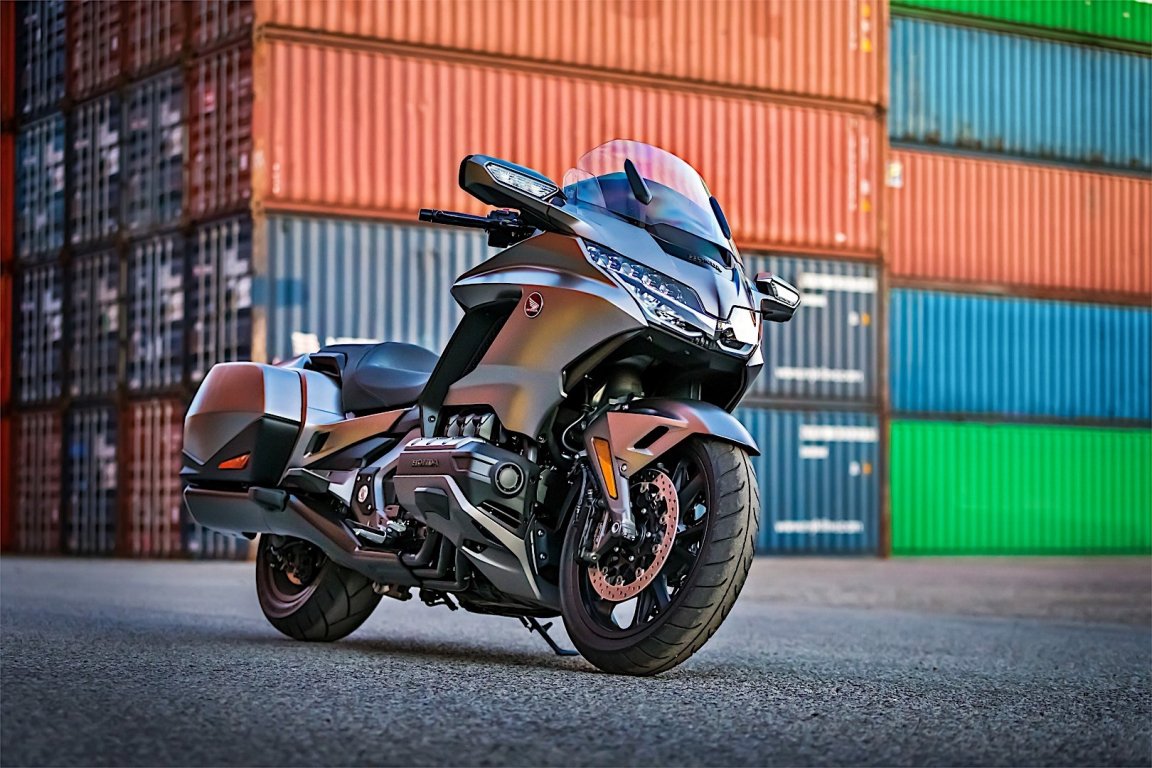 Honda презентовала новый мотоцикл Gold Wing